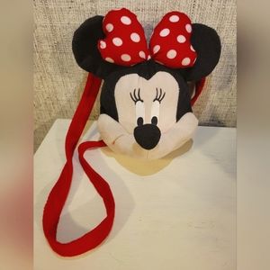 ⭐️ SOLD ⭐️ Disney Minnie Mouse Face Plush Purse Round Crossbody Strap 3+